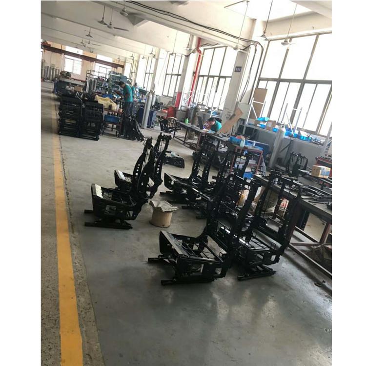 Different types of high-end adjustable car leather seat with stroller.jpg